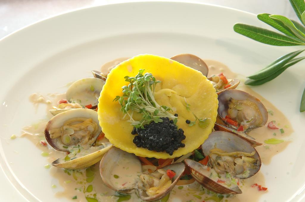 Fortina Spa Resort Sliema Exterior photo Clam chowder with caviar