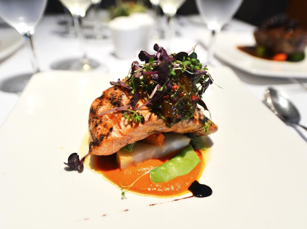 Fortina Spa Resort Sliema Exterior photo Salmon prepared at the restaurant