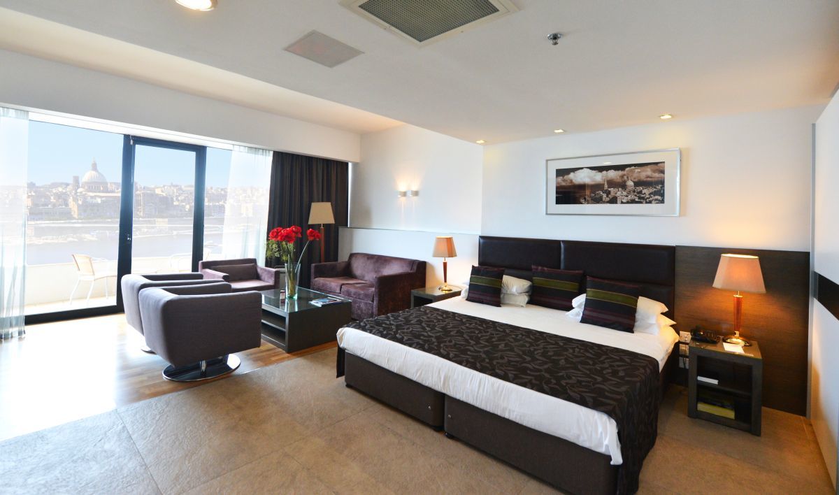 Fortina Spa Resort Sliema Exterior photo A suite at the hotel
