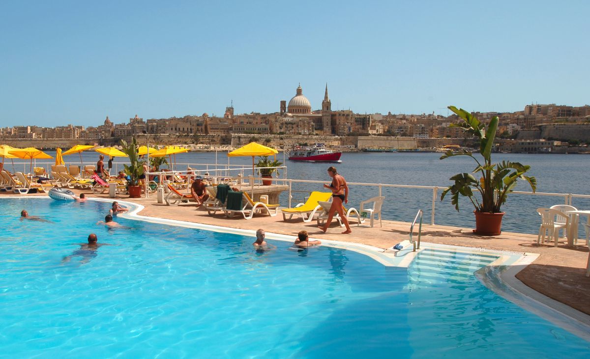 Fortina Spa Resort Sliema Exterior photo St Lucian's Pool